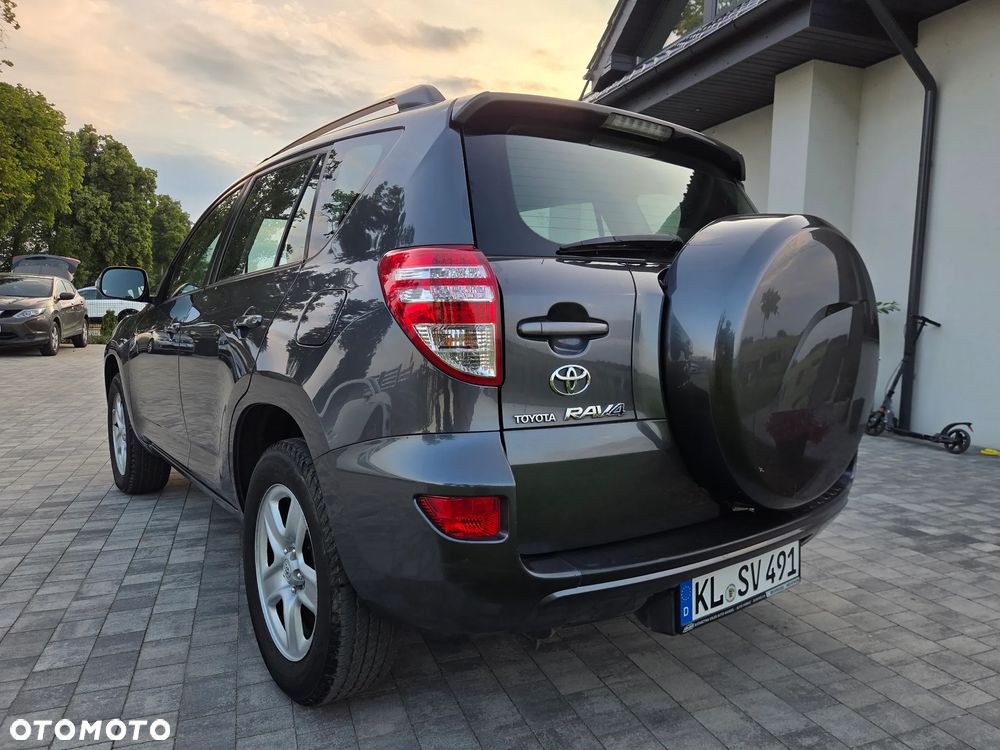 Toyota RAV4 2.2 D-4D 4x2 - 7
