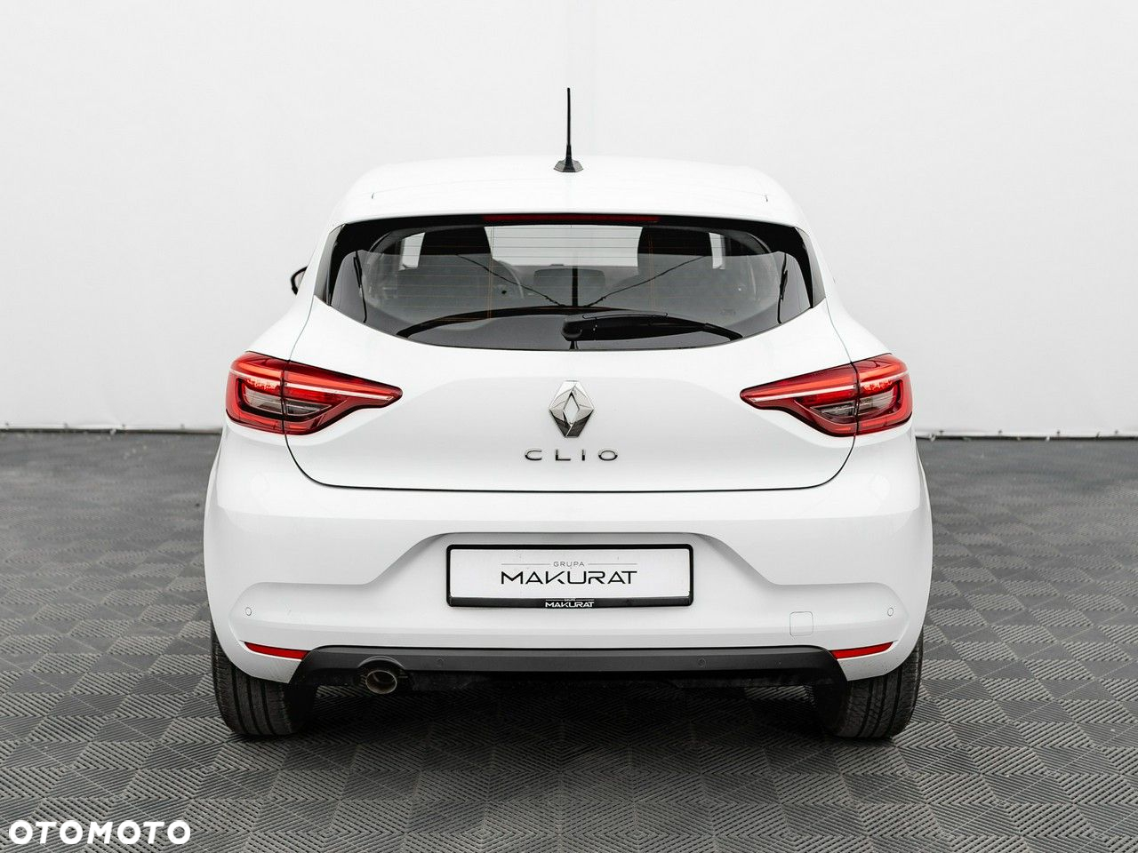 Renault Clio 1.0 TCe Equilibre - 11