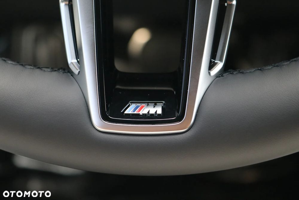 BMW iX2 eDrive20 66.5kWh M Sport Edition - 10