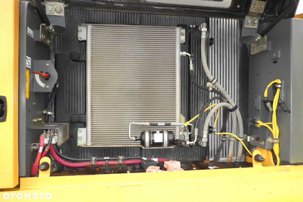 Liebherr R 922 SPROWADZONY - 28