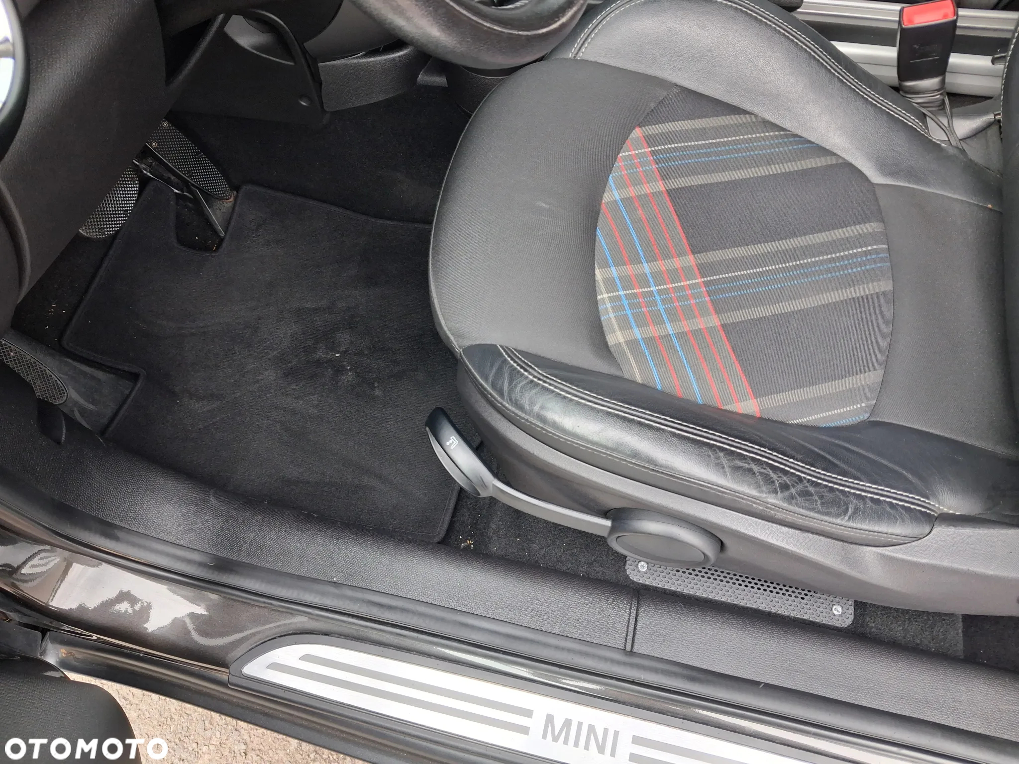 MINI Paceman Cooper D ALL4 - 10