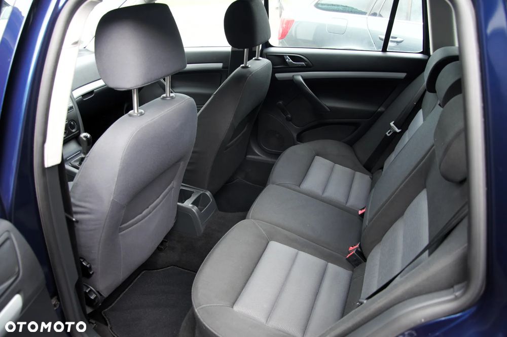 Skoda Octavia 1.6 Combi Selection - 4