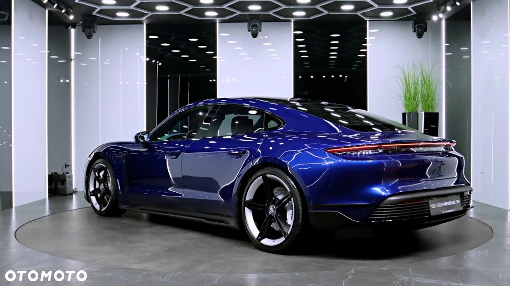 Porsche Taycan Turbo Sport Turismo - 5