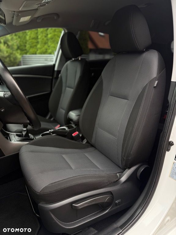 Hyundai i30 1.6 GDI Premium - 7