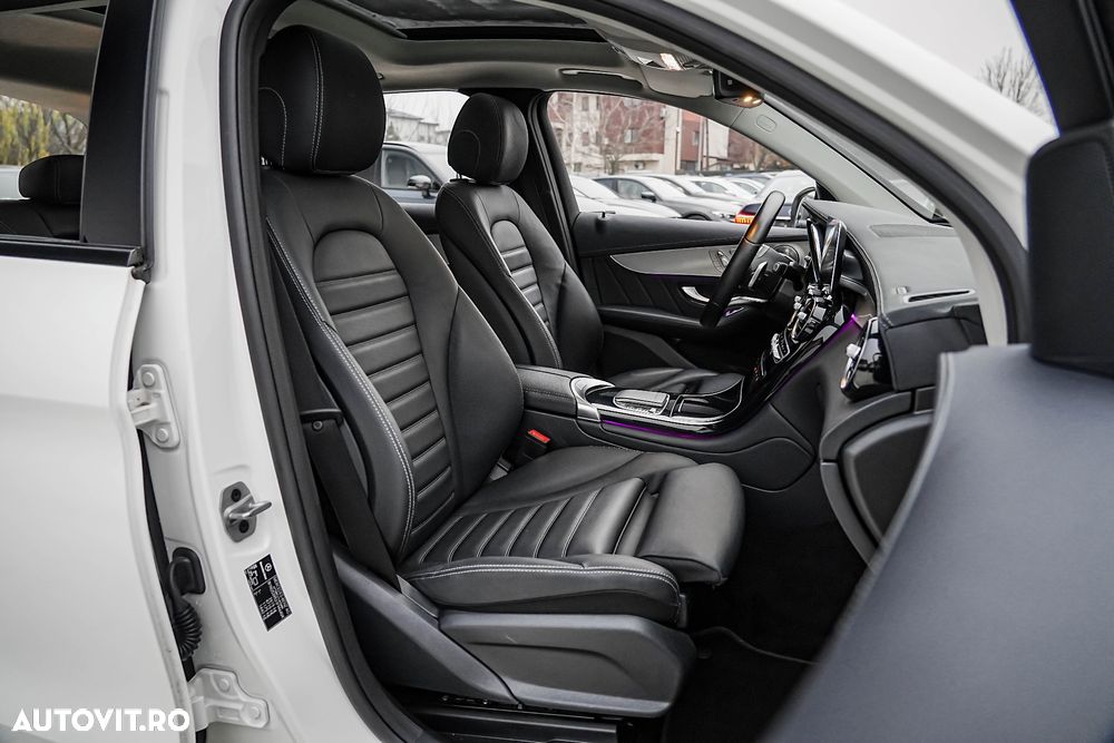 Mercedes-Benz GLC 300 e 4MATIC - 28