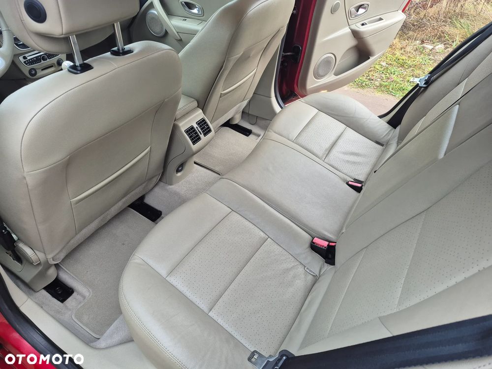 Renault Megane TCe 130 Night and Day - 5