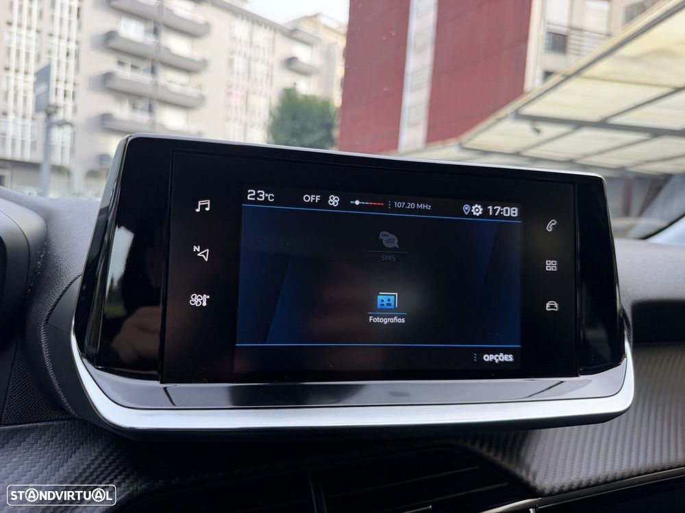 Peugeot 208 1.2 PureTech Active Pack - 38