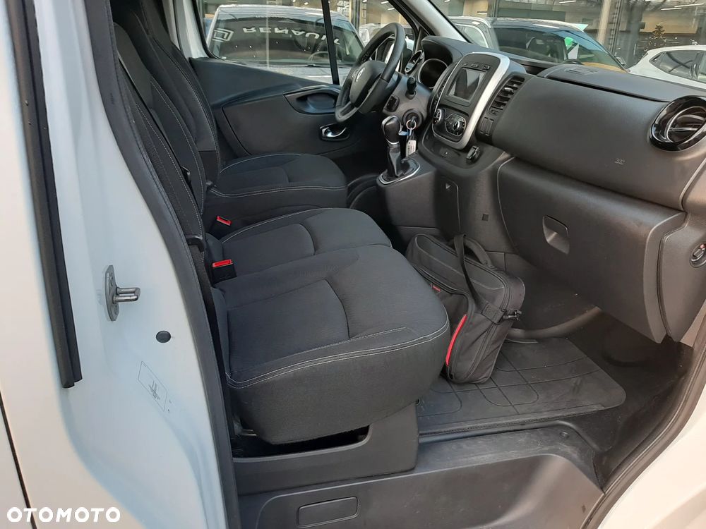 Renault Trafic - 10