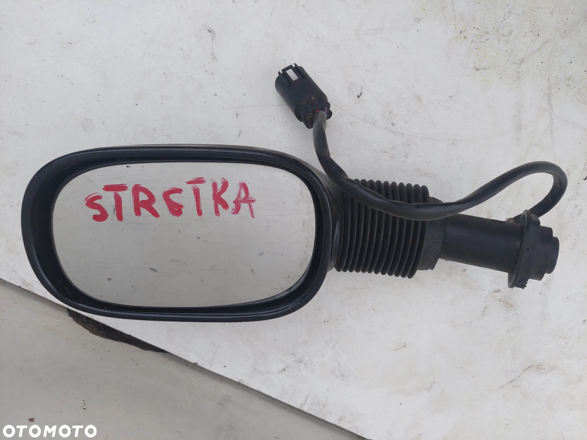 LUSTERKO LEWE FORD STREETKA - 2