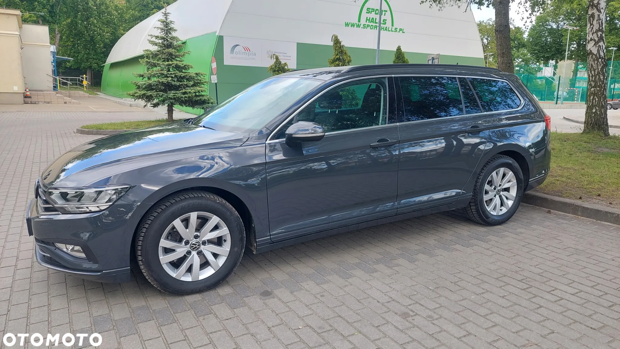 Volkswagen Passat - 33