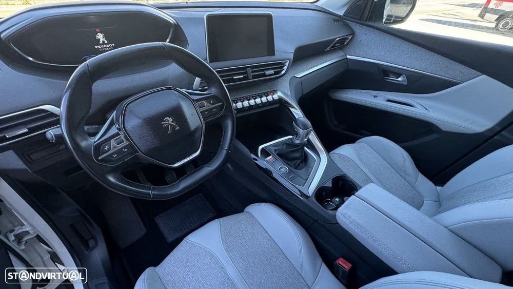 Peugeot 5008 1.5 BlueHDi Allure - 10