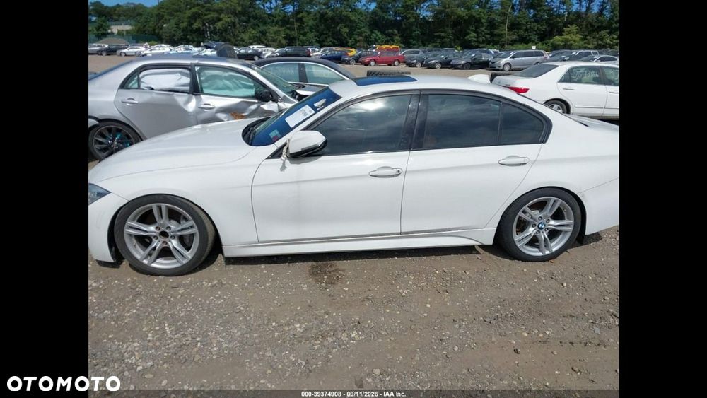 BMW Seria 3 330i xDrive M Sport - 8