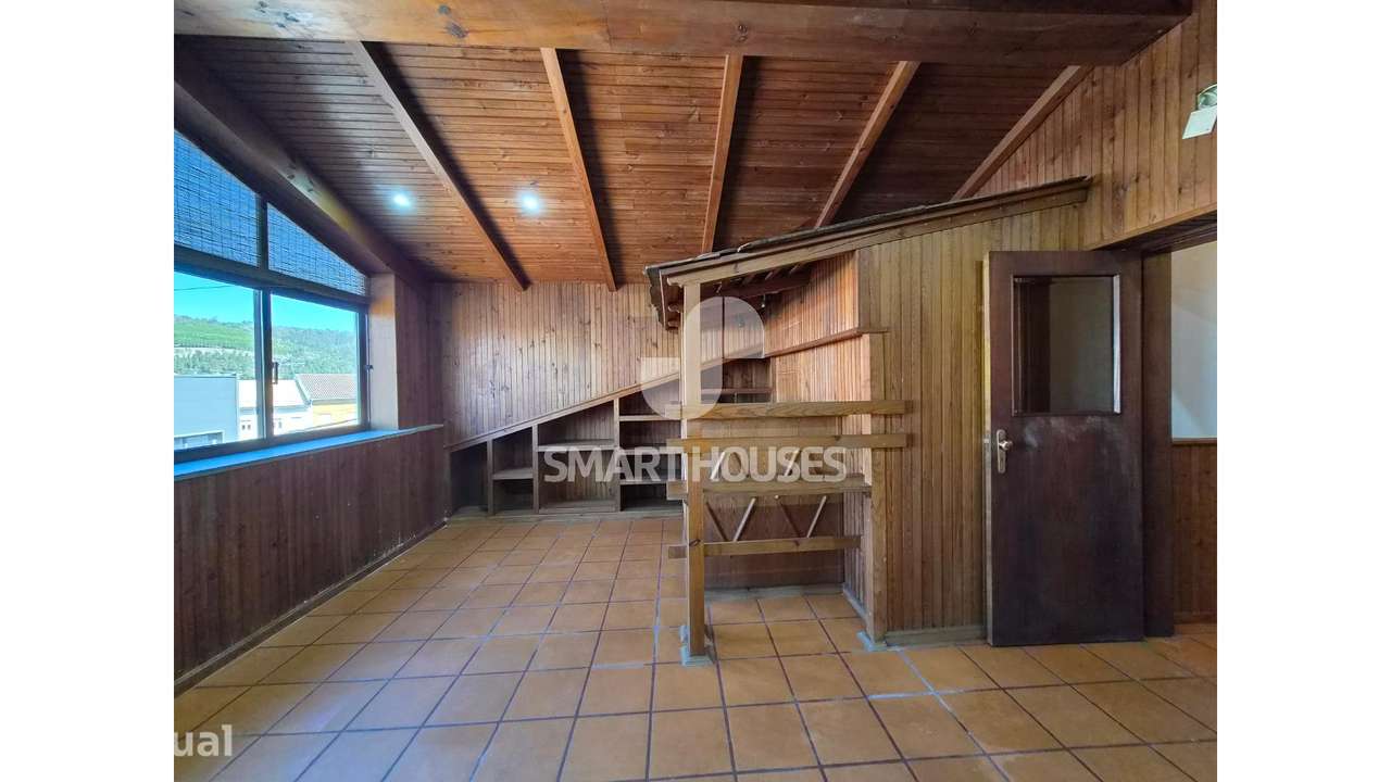 Apartamento T2 em Arganil c/ terraço - Grande imagem: 2/25