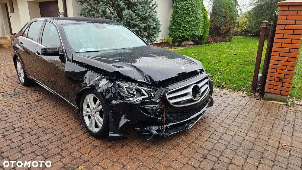 Mercedes-Benz E-Class 2015 photo 5