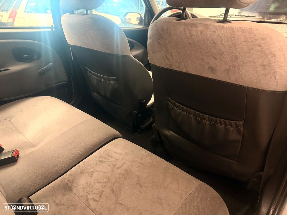 Citroën Saxo 1.1i Exclusive - 8