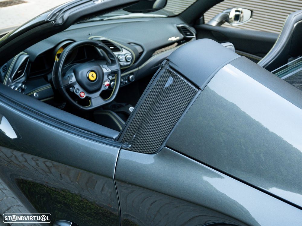 Ferrari 488 GTB Spider - 22