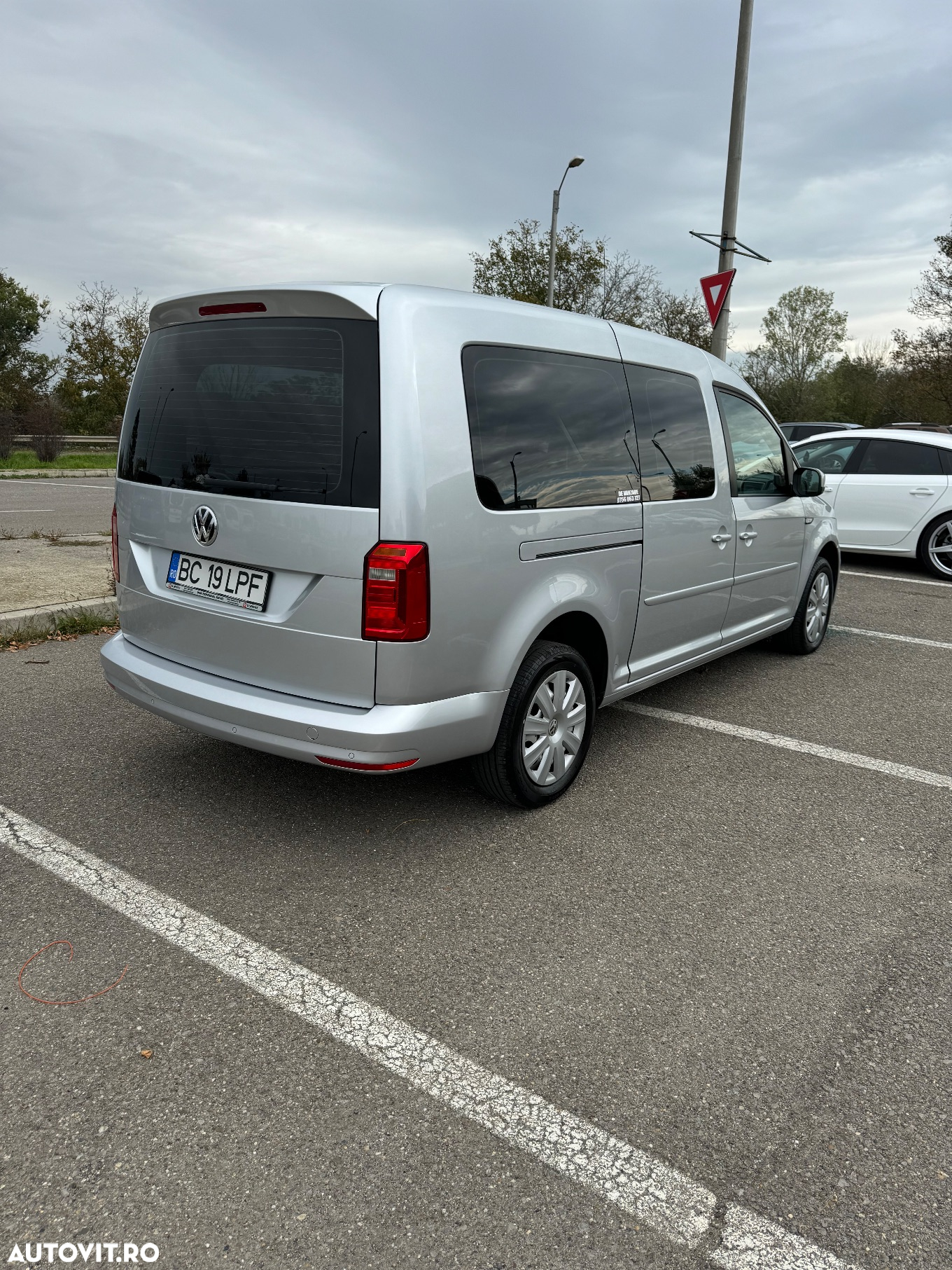 Volkswagen Caddy 2.0 TDI (7-Si.) DSG Maxi Family - 4