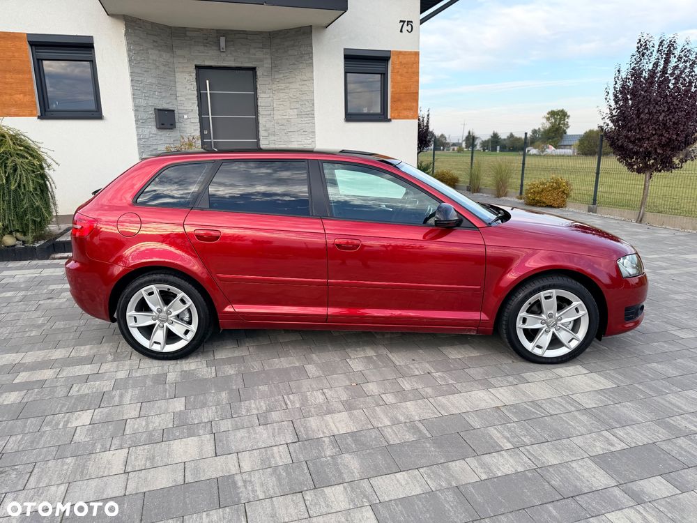 Audi A3 Sportback 1.8 TFSI Attraction - 2