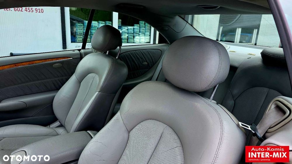 Mercedes-Benz CLK - 27