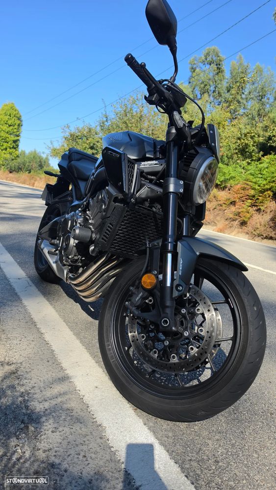 Honda CB 650R Black Edition (Quickshifter) - 7