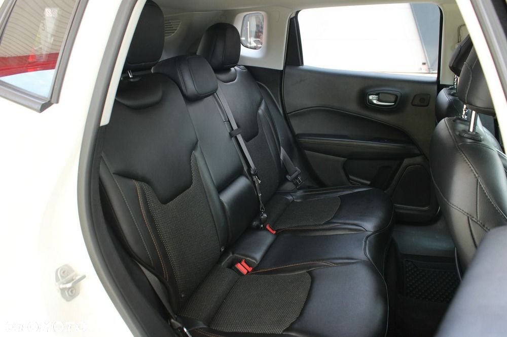 Jeep Compass 1.4 TMair Limited 4WD S&S - 12