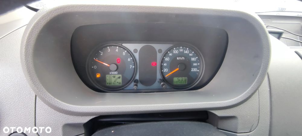 Ford Fusion 1.6 Style - 13