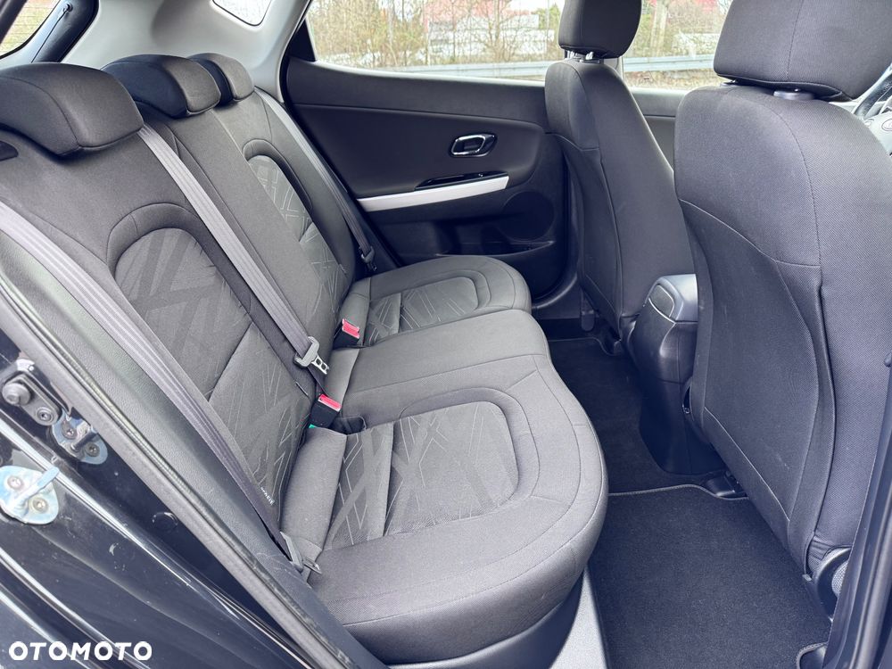 Kia Ceed - 7