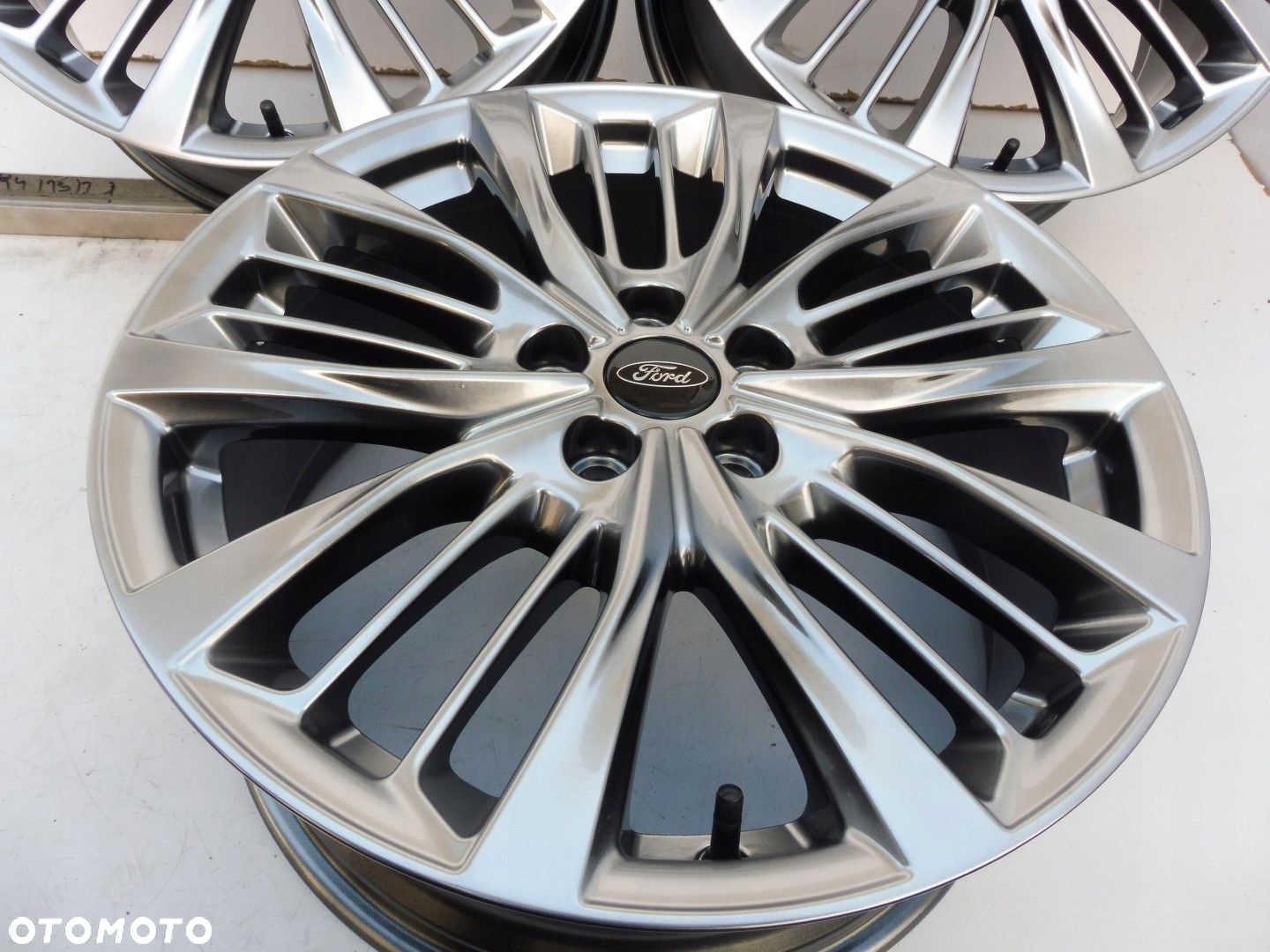 Felgi Ford OE LV4J-1007-A1A 7.5" x 18" 5x112 ET 50 - 8