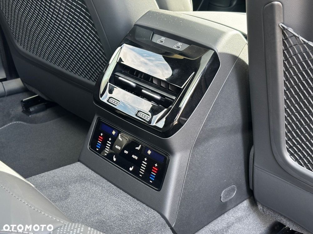 Audi A6 Allroad - 27