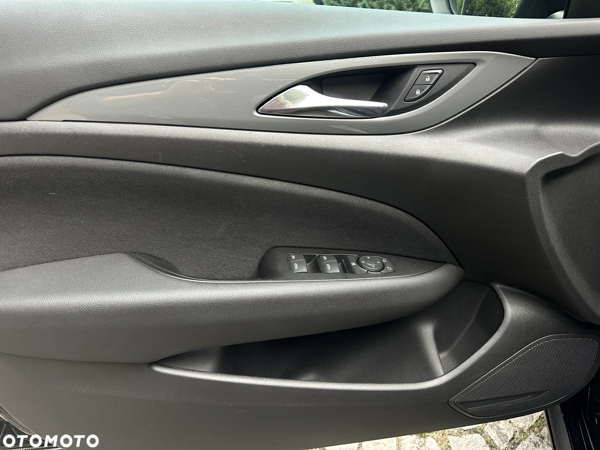 Opel Insignia 1.5 T Enjoy S&S - 15