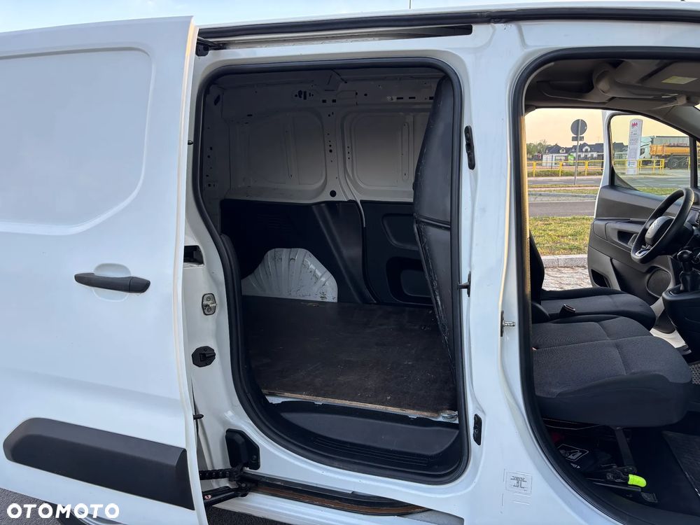 Citroën BERLINGO - 11