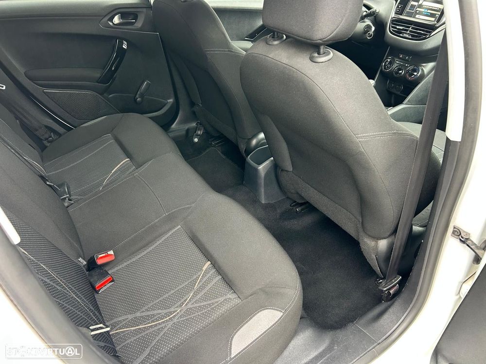 Peugeot 208 1.4 HDi Active - 10