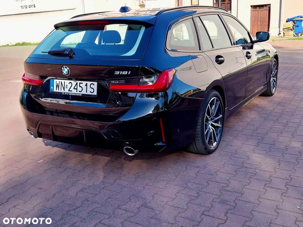 BMW Seria 3 318i M Sport - 8