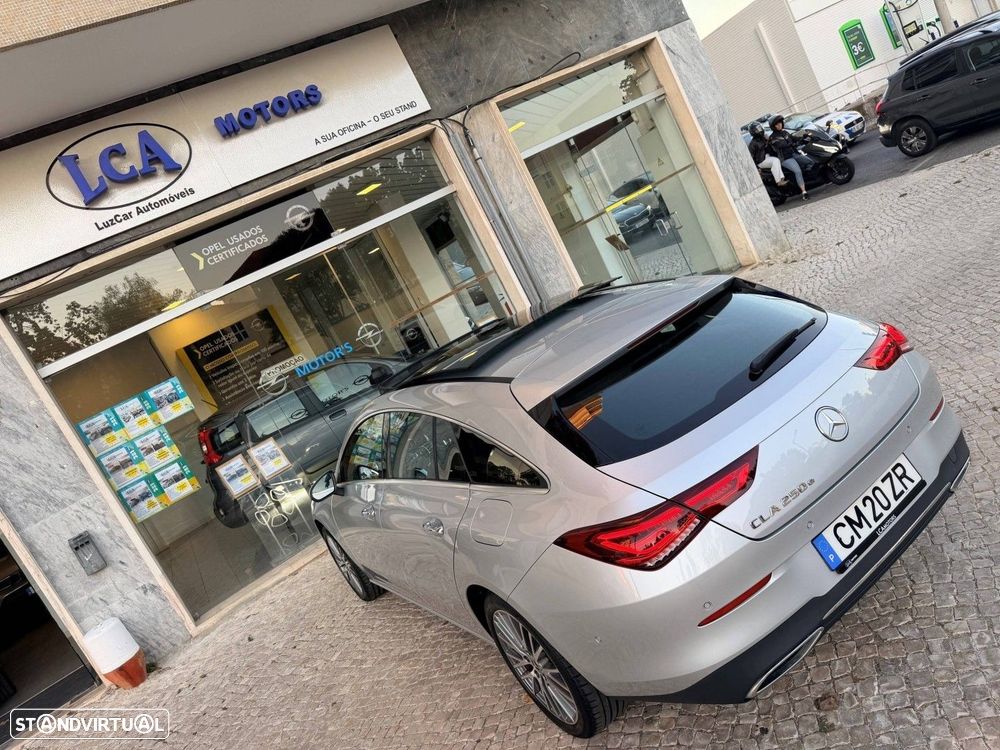 Mercedes-Benz CLA 250 e Shooting Brake AMG Line - 37