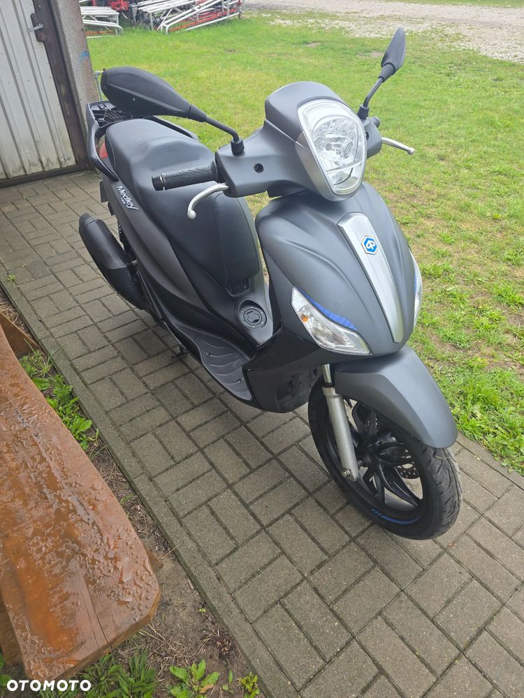 Piaggio Medley - 4