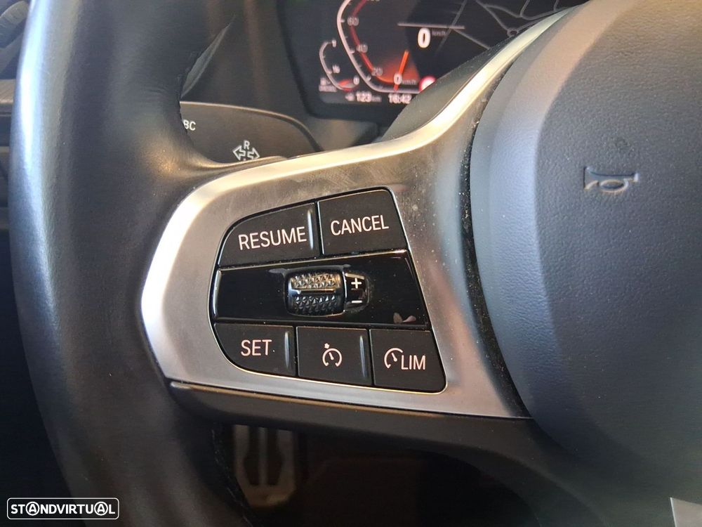 BMW 116 d Pack Desportivo M Auto - 9