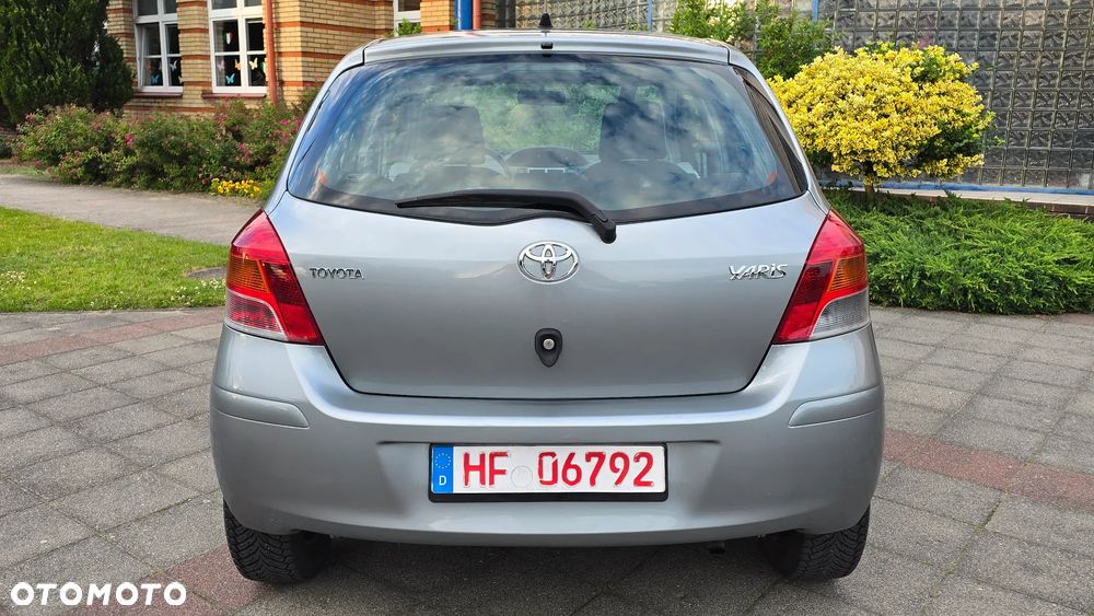 Toyota Yaris - 6