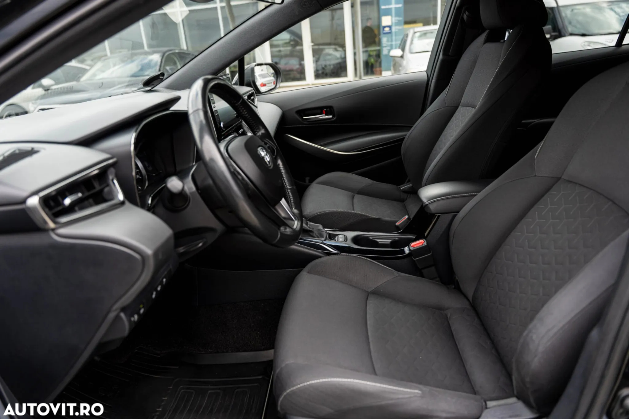 Toyota Corolla 1.8 Hybrid Touring Sports Business Edition - 11