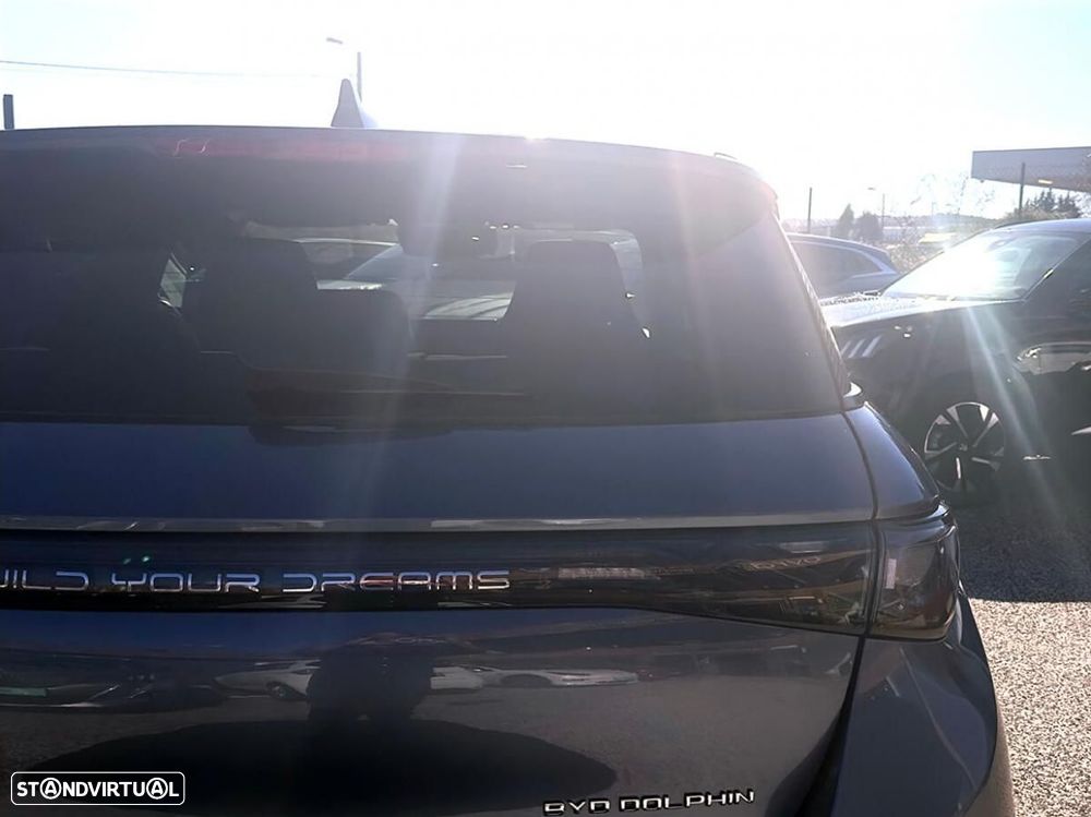 BYD Dolphin 60.4 kWh Comfort - 13