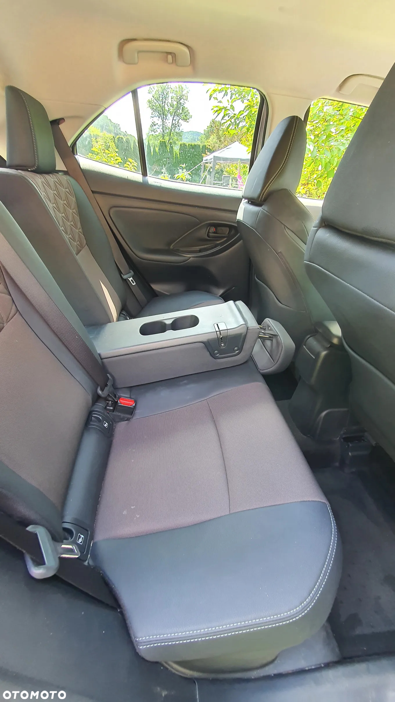 Toyota Yaris Hybrid 1.5 Executive - 25