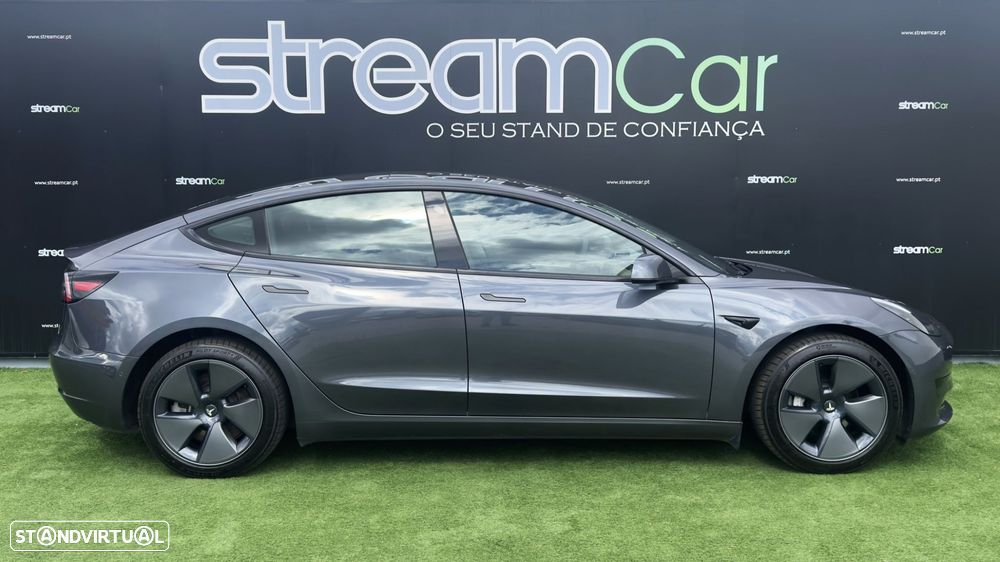 Tesla Model 3 Standard Range Plus RWD — fotografia 6