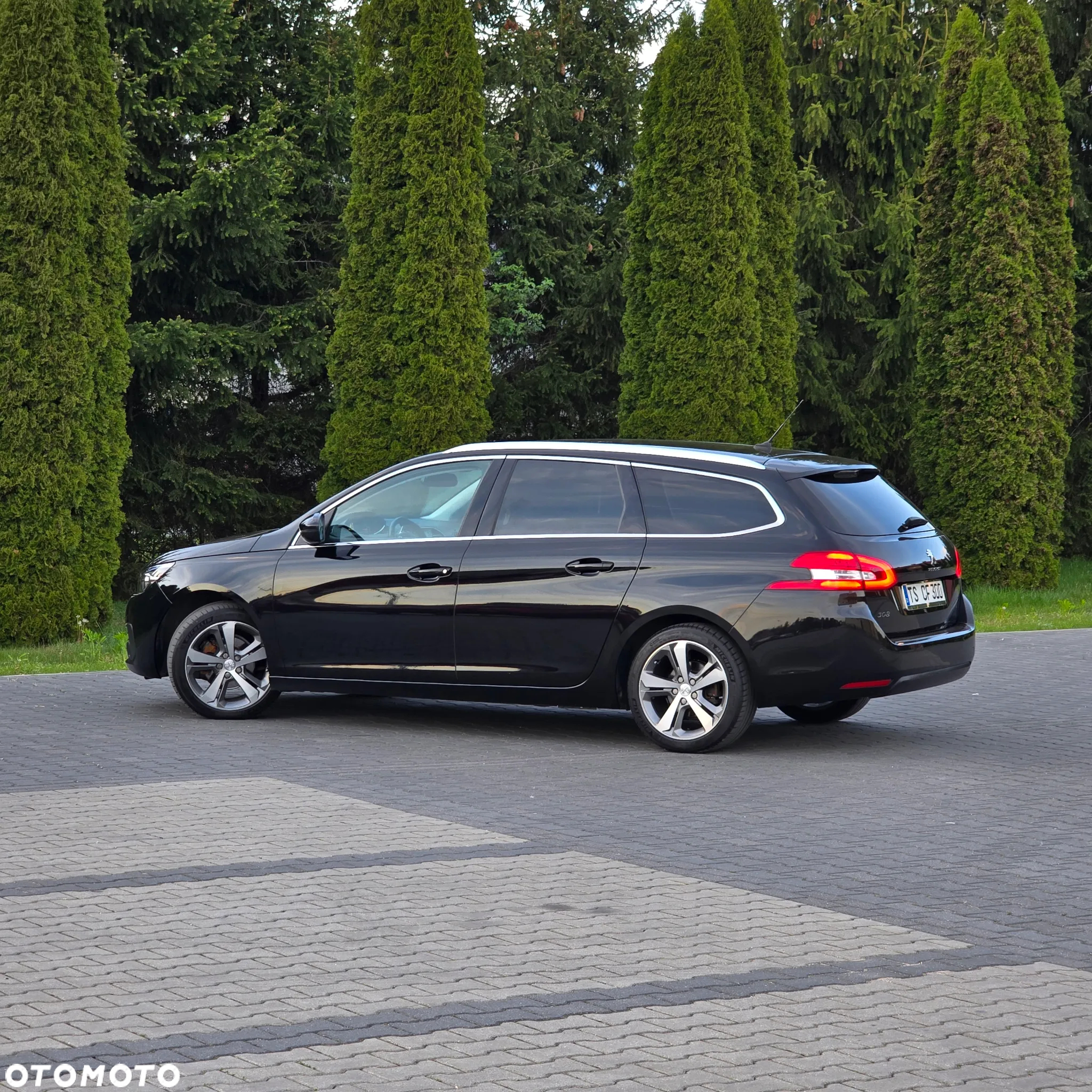Peugeot 308 SW 1.2 PureTech GPF Active S&S EAT8 - 14
