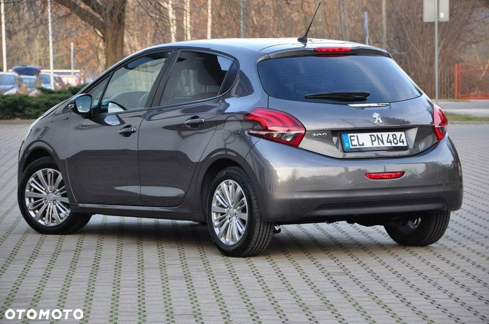 Peugeot 208 PureTech 82 Stop & Start Signature - 25