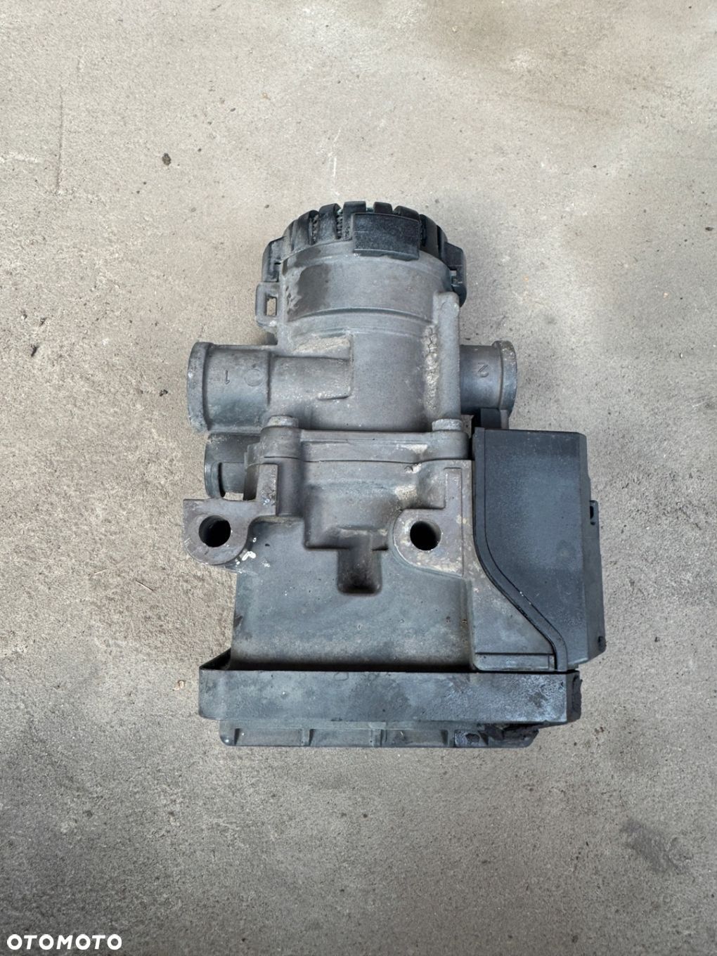 ZAWÓR EBS ABS MERCEDES ACTROS MP 4 A0004295724 - 1