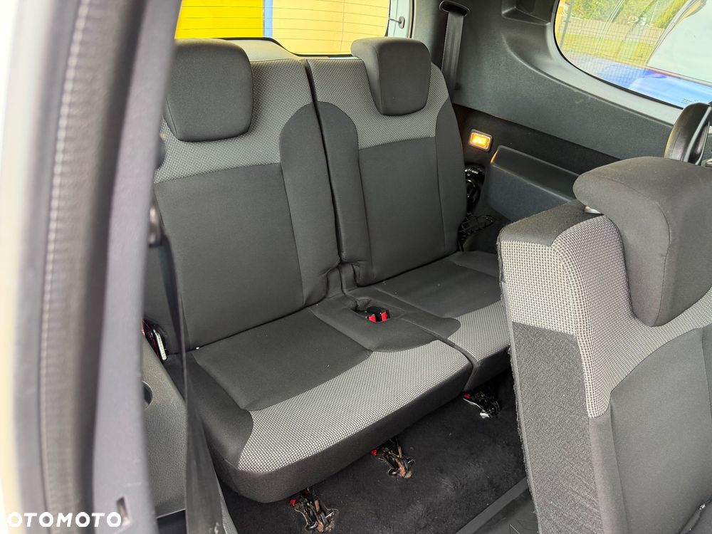 Dacia Lodgy 1.3 TCe Open S&S - 26