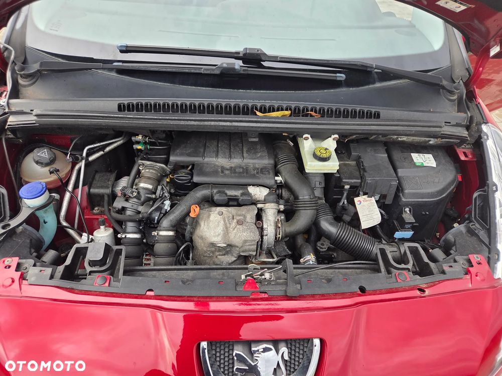Peugeot 5008 - 10