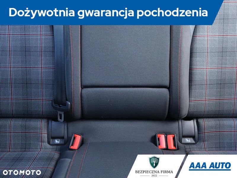 Volkswagen Golf - 12