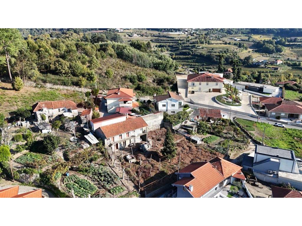 Moradia para restauro | Airães, Felgueiras - Grande imagem: 4/7
