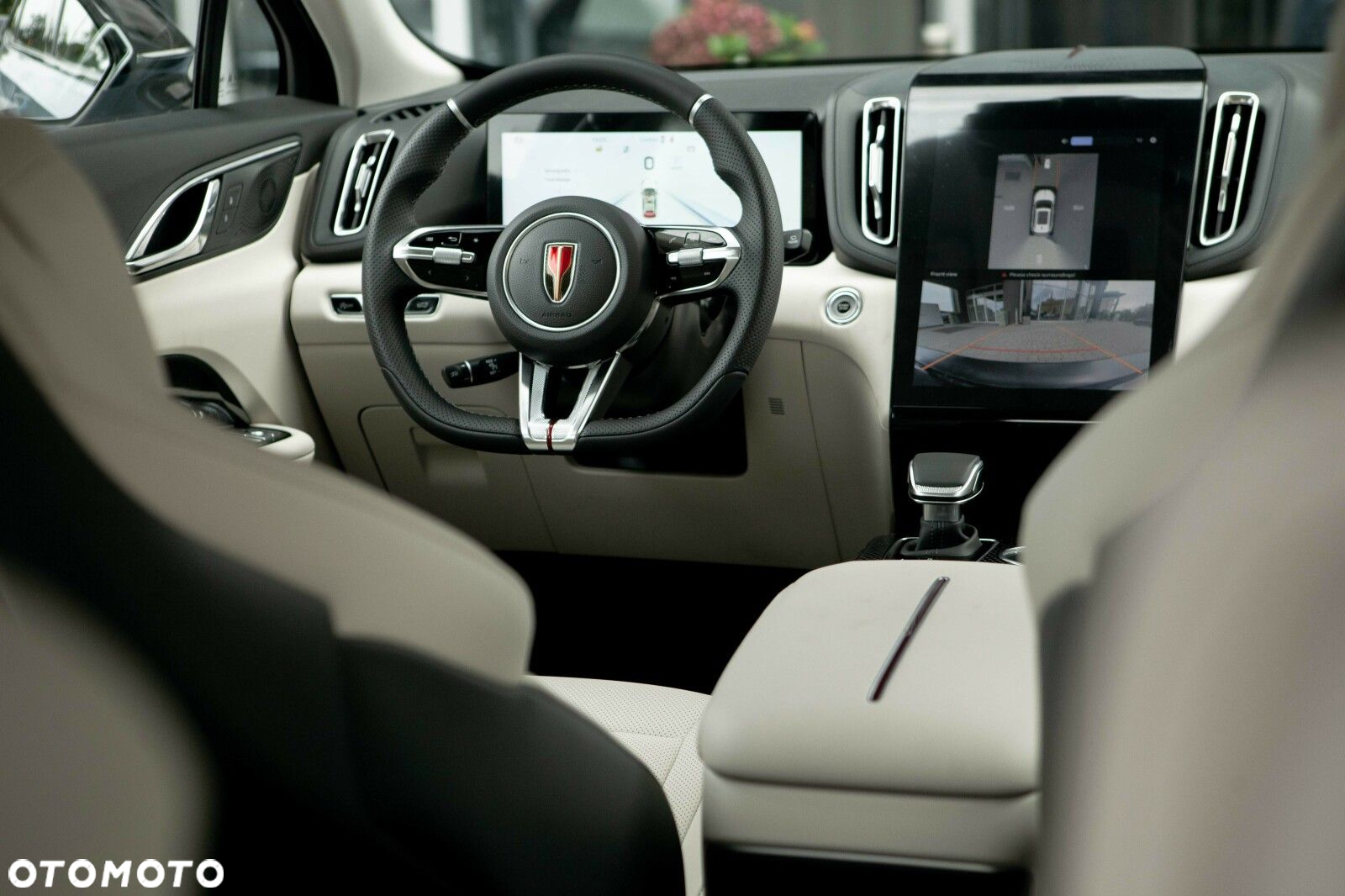 Hongqi HS3 - 22