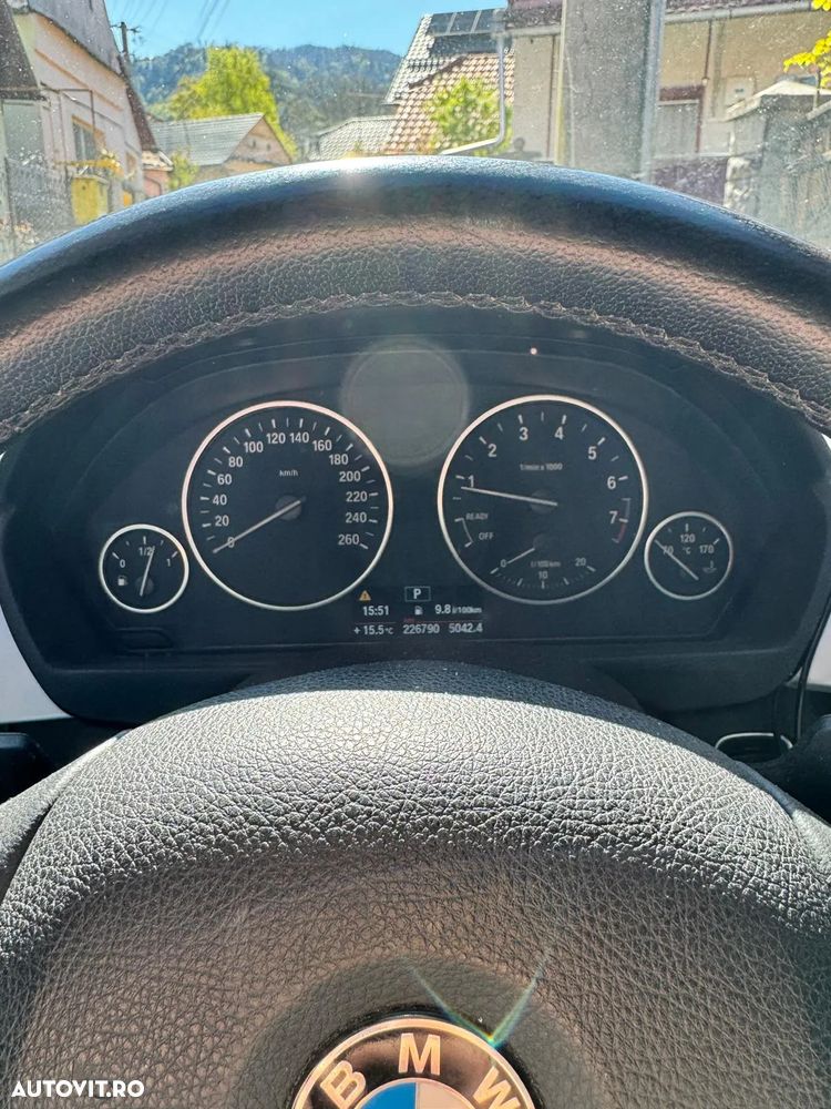 BMW Seria 3 320i Aut. - 19